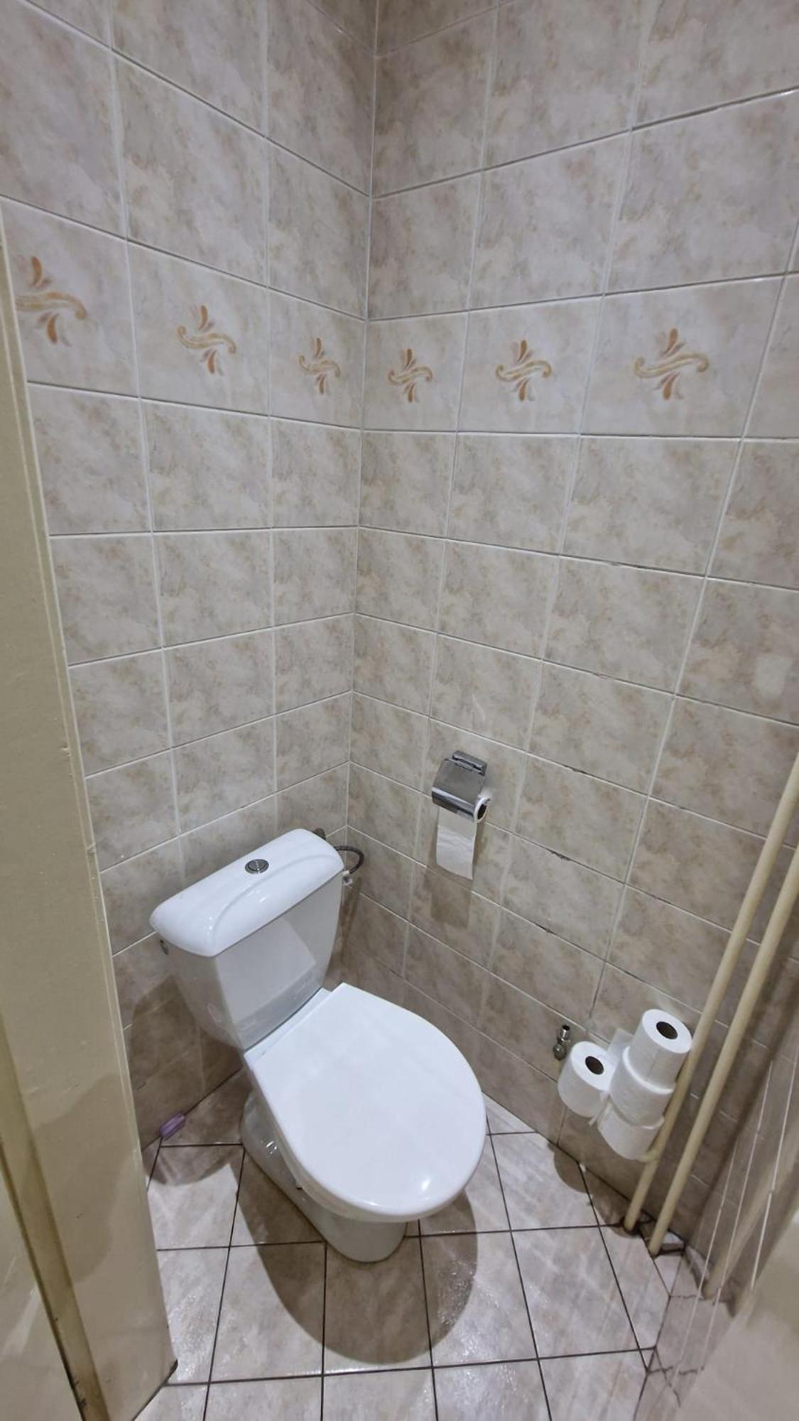 Apartment Flora - Late Check-Out At Noon 12 O Clock For Free Bratislava Exteriör bild